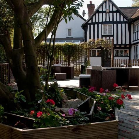 tudor hotel harrow